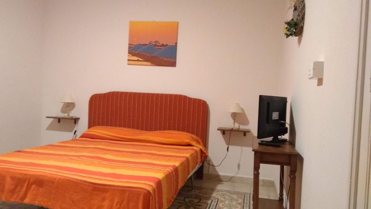 The Twins Rooms In Trapani 1 الغرفة الصورة